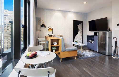 Koreatown Apartment | The Vibe on 5th XV Vibe 8764