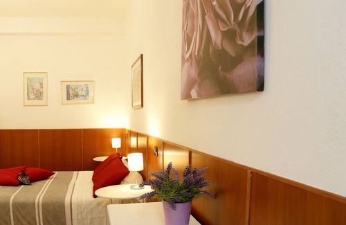 Lake Bracciano Bed & Breakfast | Experience The Vicolo in Trevignano Romano on Lake Bracciano