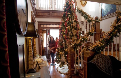 Downtown Bed & Breakfast | Indulge at The Victoria B & B - 4-Star Stay with Pool