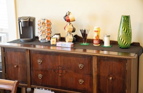 Delphos Apartment | Experience Comfort at The Victorian Guesthouse - Room 4