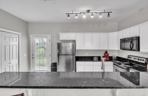 Starkville House | The Victory House by OneHometown Getaways