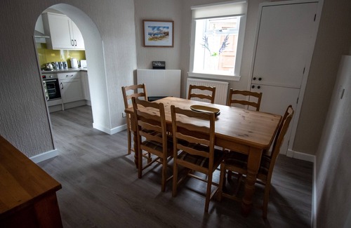 Buckie Cottage | Exceptional 3-Bed Cottage with Scenic Views in Findochty