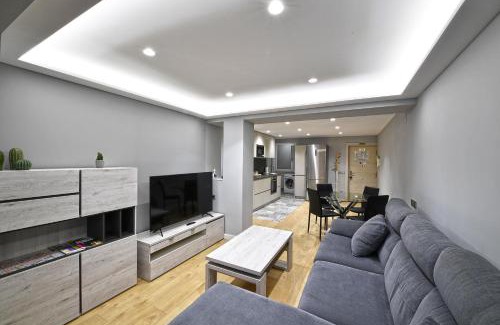 Leon City Centre Apartment | Unforgettable Views at The View - 5-Star Cathedral Apartment