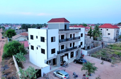 Kerr Serign Apartment | Budget-Friendly The View Apartments with Family Amenities
