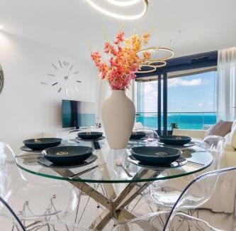 Punta Prima Apartment | Oceanfront Bliss at The View Apartment - Sea Senses