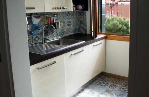 Longa Apartment | Relaxing VIEW Apartment with Breathtaking Canal Vista