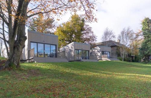 Arklow Villa | Explore The View at Moneylands: Rated 9.4, Accessible Dining