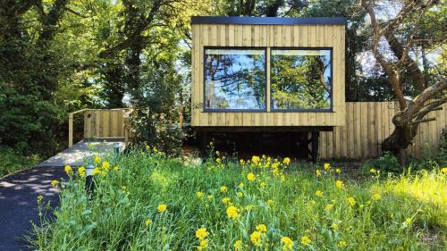 Arklow Villa | Explore The View at Moneylands: Rated 9.4, Accessible Dining