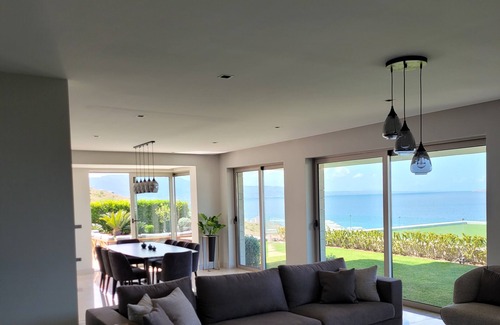 Dagbelen Villa | Tranquil Oceanfront Retreat at The View Bodrum