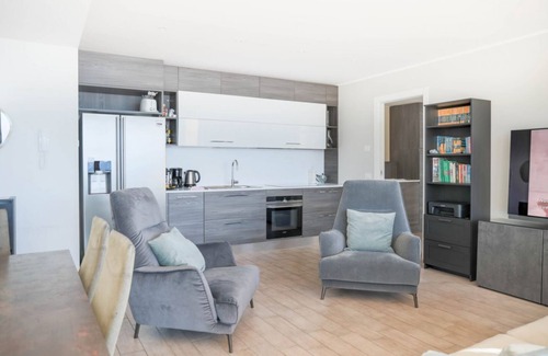 Perledo Apartment | Experience THE VIEW by Design Studio: Family-Friendly Escape