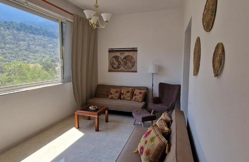 Kylini House | Explore The View Guest House: Family-Friendly Retreat