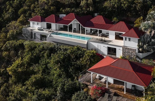 Grande Vigie Villa | Oceanfront View Villa with Private Pool and Spa Amenities