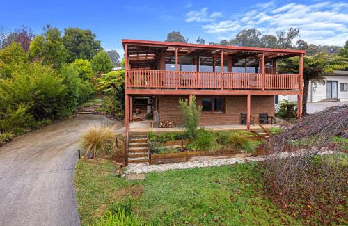 Marysville House | Experience The View Marysville: Family-Friendly Retreat