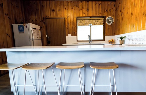 Metung House | Pet-Friendly Retreat with Ocean Views at The View @ Metung