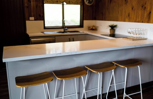 Metung House | Pet-Friendly Retreat with Ocean Views at The View @ Metung
