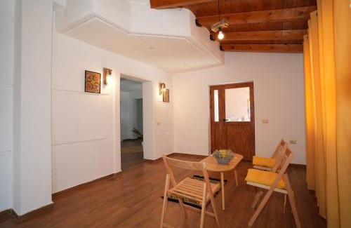 Gjirokaster Villa | Unforgettable Stays at The VIEW Rooms and Terrace