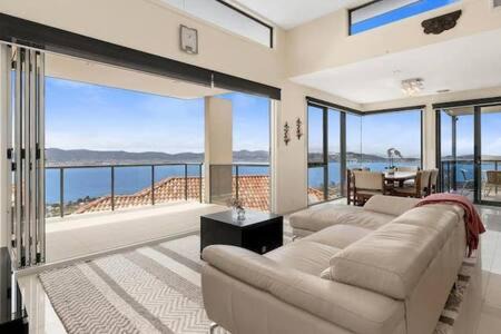 Sandy Bay House | Family-Friendly Retreat at The View Sandy Bay - 4 Star Stay