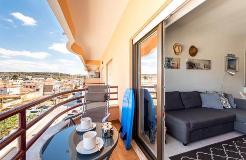 Costa de Caparica Apartment | Experience Oceanfront Bliss at The View - Sea and Surf