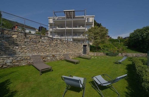 Baveno Apartment | Experience The View-Sky: Elegant Apartment with Lake Terrace