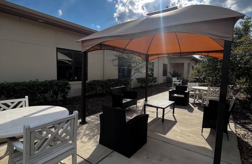 Orlando Apartment | Inviting View Studio Suites with Spa and Event Spaces