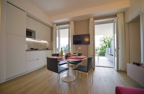 Baveno Apartment | Stylish Apartment with Terrace & Pool at The View - Sun