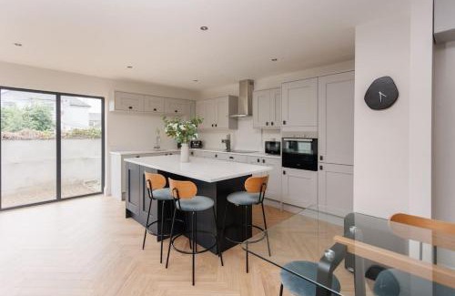 Newcastle House | The Views Cottage