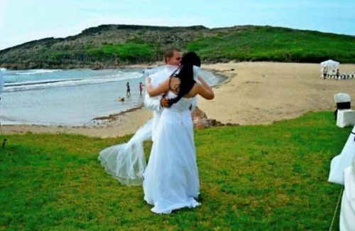 Islote Villa | Breathtaking Views Await at Our Beachfront Romantic Villa
