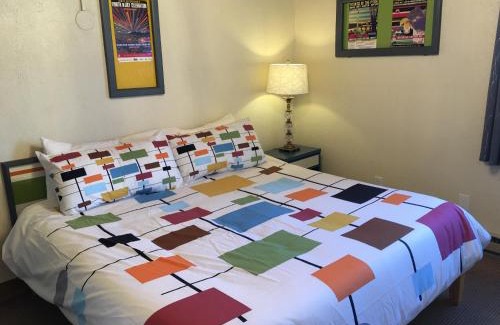 Winter Park Hotel | Family-Friendly Viking Lodge in Downtown Winter Park