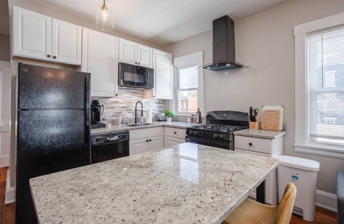 Covington Apartment | Top-Rated Villa 1B in Downtown Covington with Breakfast