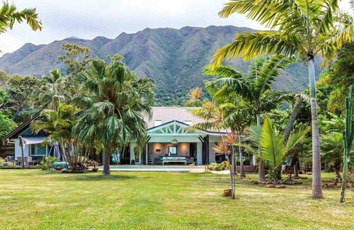 Mont-Dore Sud Villa | Experience The Villa by the Sea in Nouvelle-Caledonie