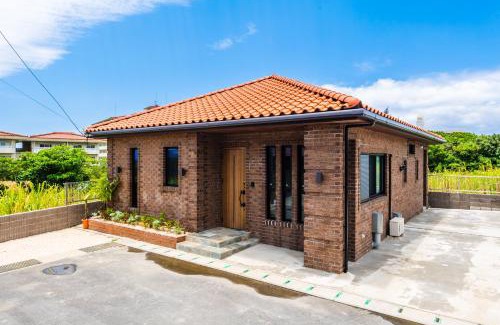 Taira Villa | Experience Oceanfront Bliss at The Villa Miyako - Rated 9.8