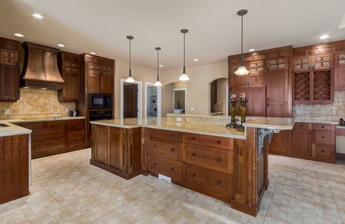 Calgary Villa | Experience The Villa with a View: Guest Rated 9.2/10