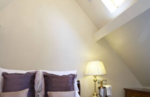 Wrea Green Hotel | Exceptional Stay at The Villa Wrea Green - 4-Star Comfort