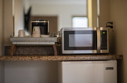 Mill Creek Hotel | Eco-Friendly Comfort at The Village at Highlands Ranch