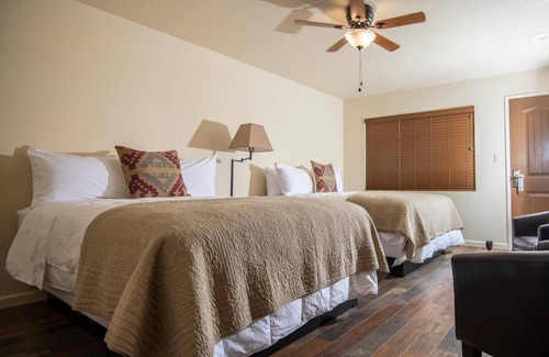 Mill Creek Hotel | Eco-Friendly Comfort at The Village at Highlands Ranch