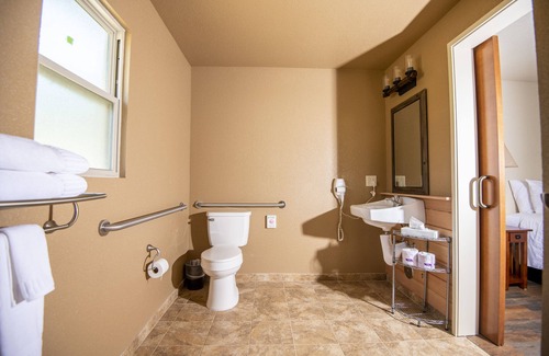 Mill Creek Hotel | Eco-Friendly Comfort at The Village at Highlands Ranch