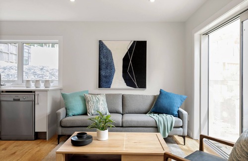 Grey Lynn Villa | Experience The Village Reserve: 4-Star Family Getaway