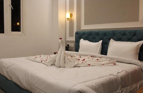 Mirzapur Hotel | The Vindhyasarthak Resort