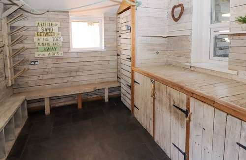 Southerndown House | THE VINES, family friendly, luxury holiday cottage in Southerndown