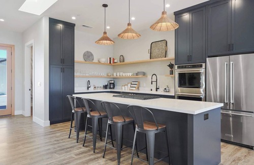 Santa Rosa House | The Vineyard Estate at Paradise Ridge by Kohmsa