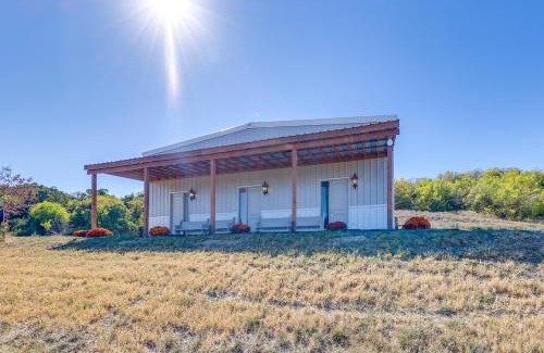 Waldron Villa | Family-Friendly Vista Retreat Near Kansas City Adventure