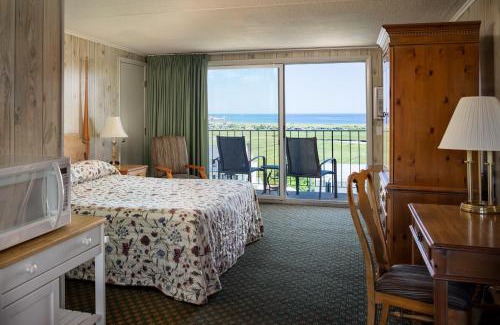 Gloucester Hotel | Ocean View Retreat at The Vista with Family-Friendly Amenities