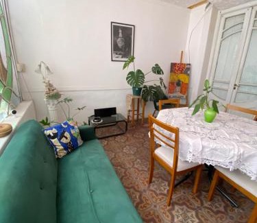 Cordoba House | Eco-Friendly Retreat at The Vitraux - 10/10 Guest Rated!