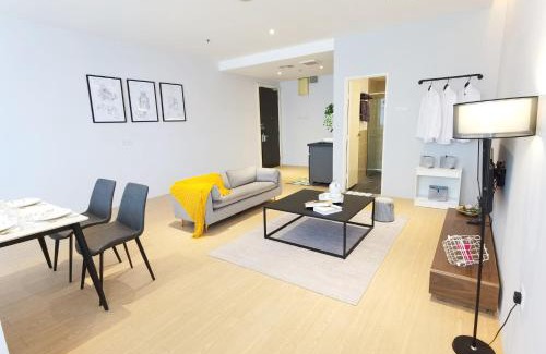 Taman Bukit Pantai Apartment | Discover The Vogue @ Bangsar South Mid Valley, Pet Friendly Stay