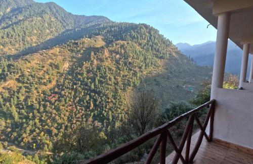Banjar House | Pet-Friendly Haven at The VOID - Tirthan Valley, Rated 9.8