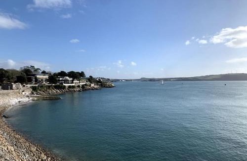 Plymouth House | Oceanview Bliss at The Vottage - 3 Bed Family Cottage