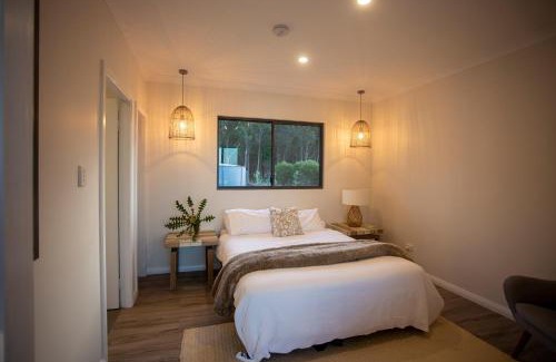Wilyabrup Villa | Romantic Getaway at The WABi Cabin - Couples Retreat Awaits