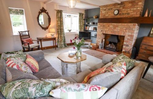 Kilvington House | Guest Rated 10/10 at The Waggon Shed - Pet & Child Friendly
