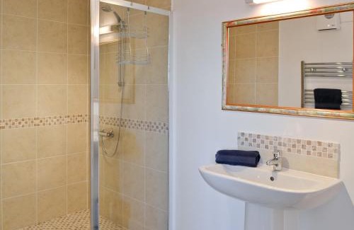 Rye Foreign House | Unforgettable Stays at The Wagon Lodge - Rated 10/10!