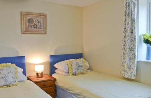 Rye Foreign House | Unforgettable Stays at The Wagon Lodge - Rated 10/10!